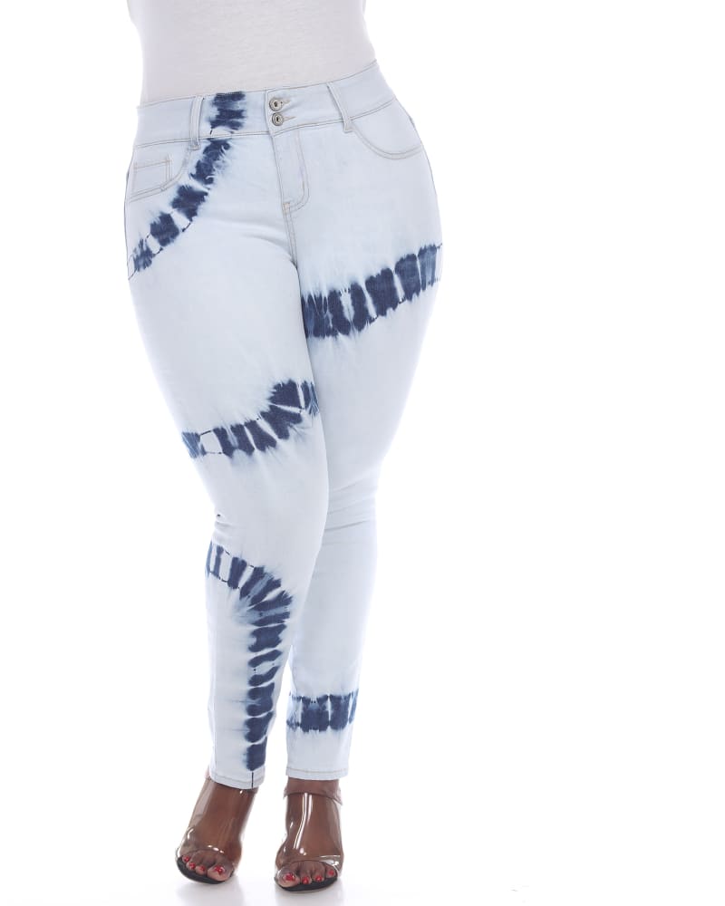 Front of a model wearing a size 20 Tie Dye Light Blue Denim in White by White Mark. | dia_product_style_image_id:247525